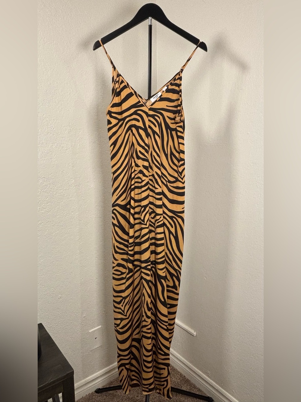 Van Winkle & Co Satin Spaghetti Strap Maxi Luxury Slip Dress V Neck Sexy Classic
